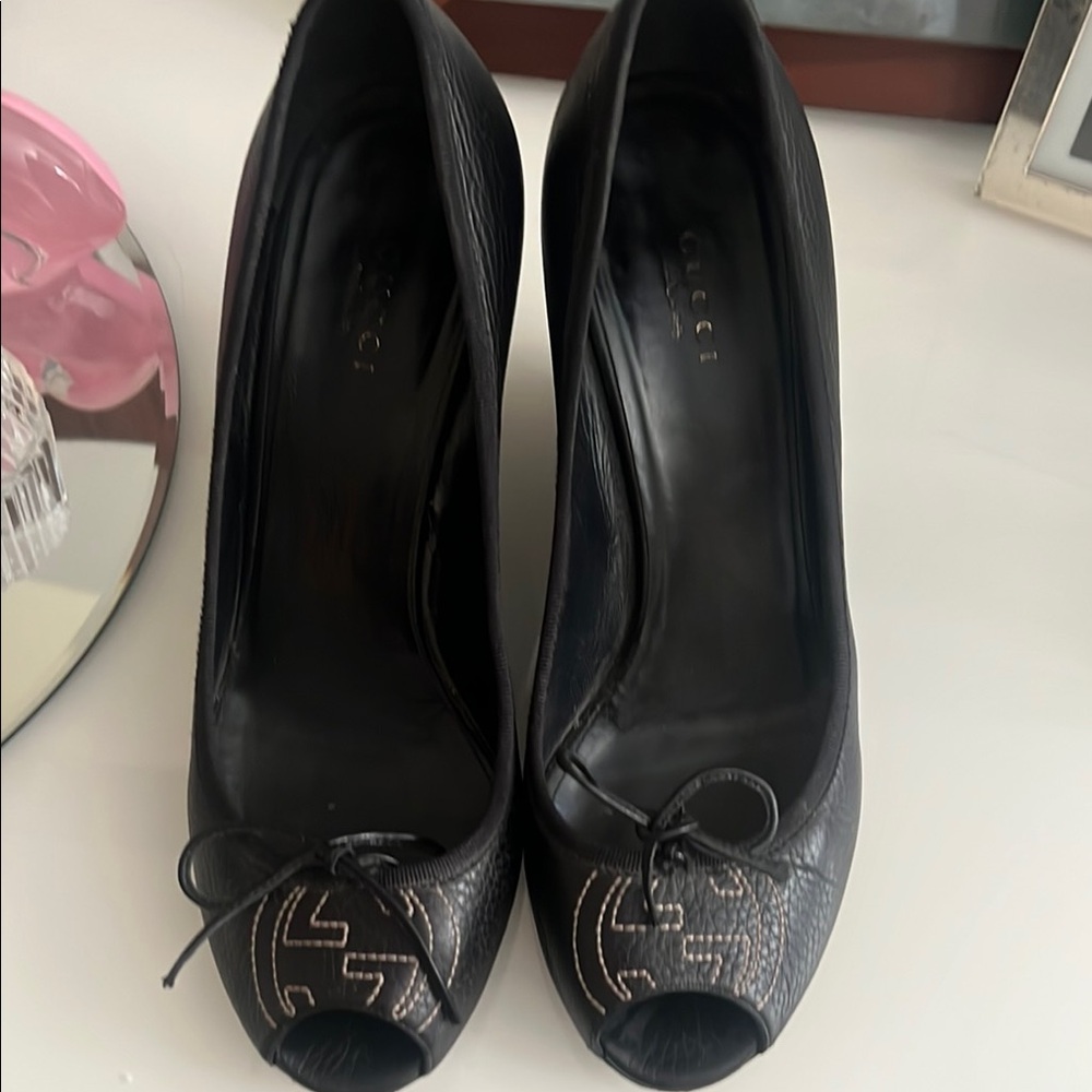 Gucci Black wedge Heels with Bow Detail